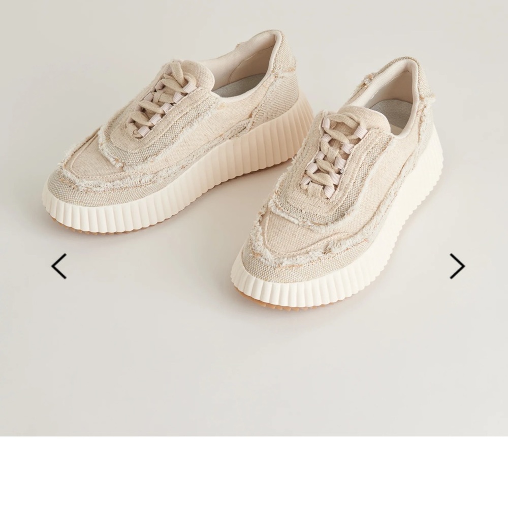 Dolce Vita sneakers